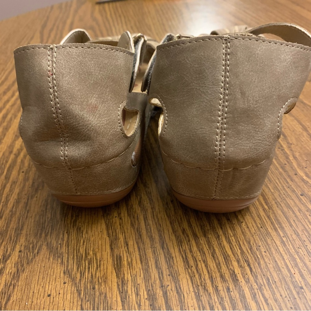 Lostis Tan Leather Sandals. Size 38 Euro - Picture 8 of 10